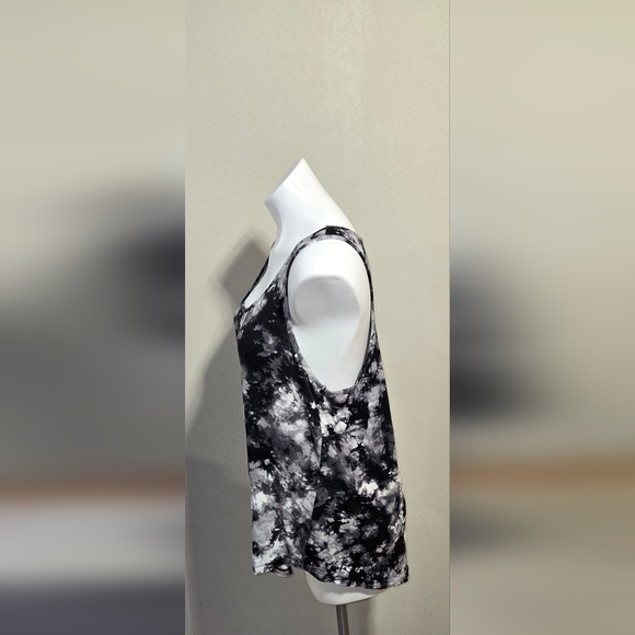 Torrid Super Soft Sleep Tank Women's Size 1 - Picture 2 of 4